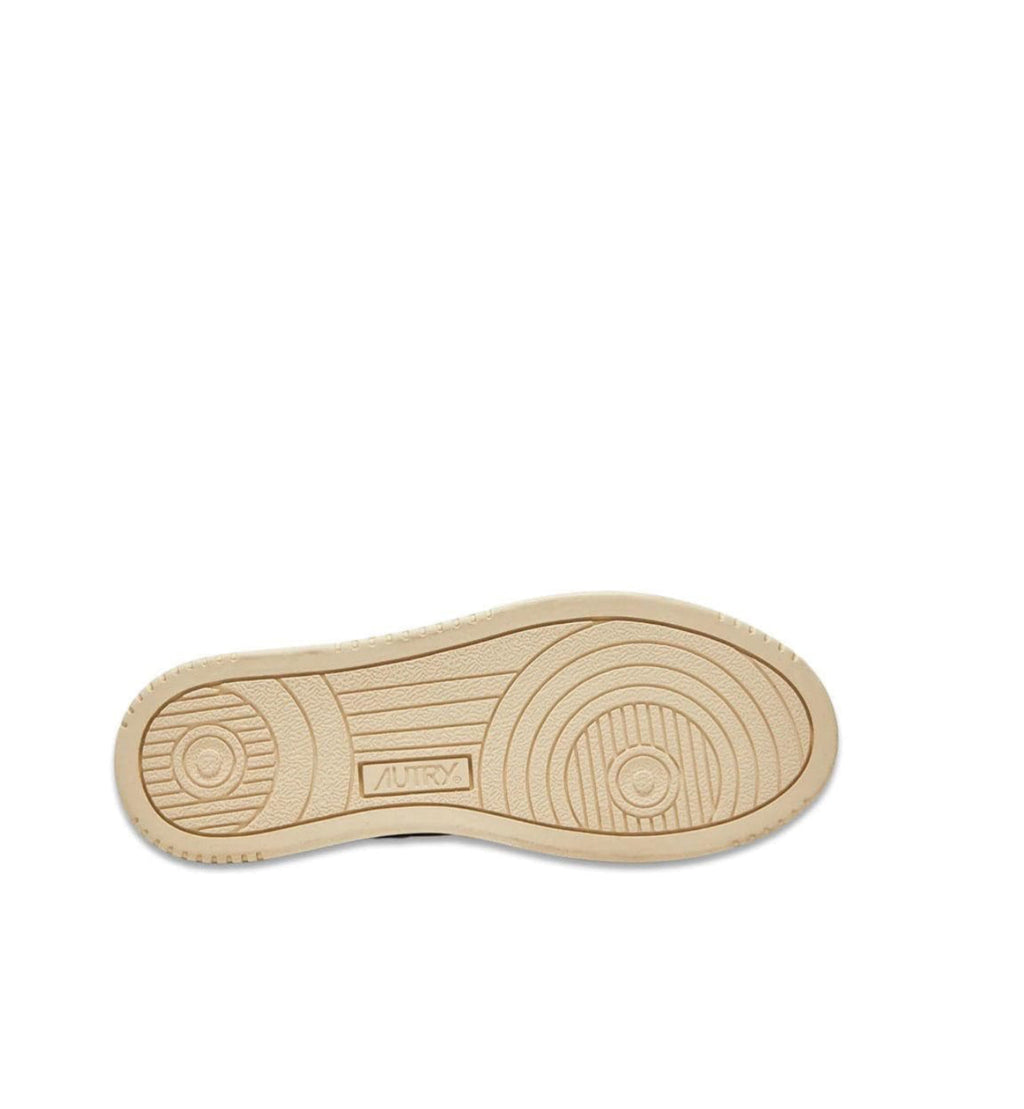 MEDALIST SNEAKERS