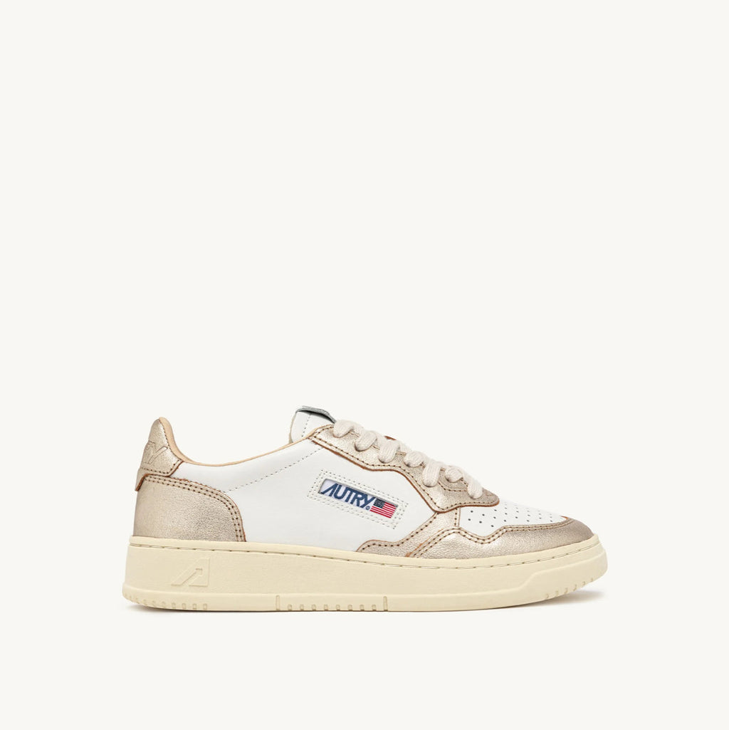MEDALIST SNEAKERS