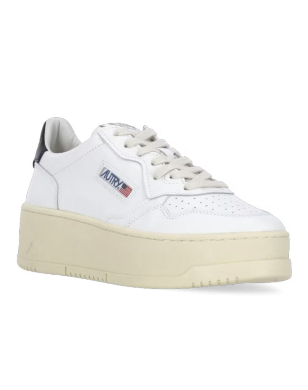 MEDALIST SNEAKERS
