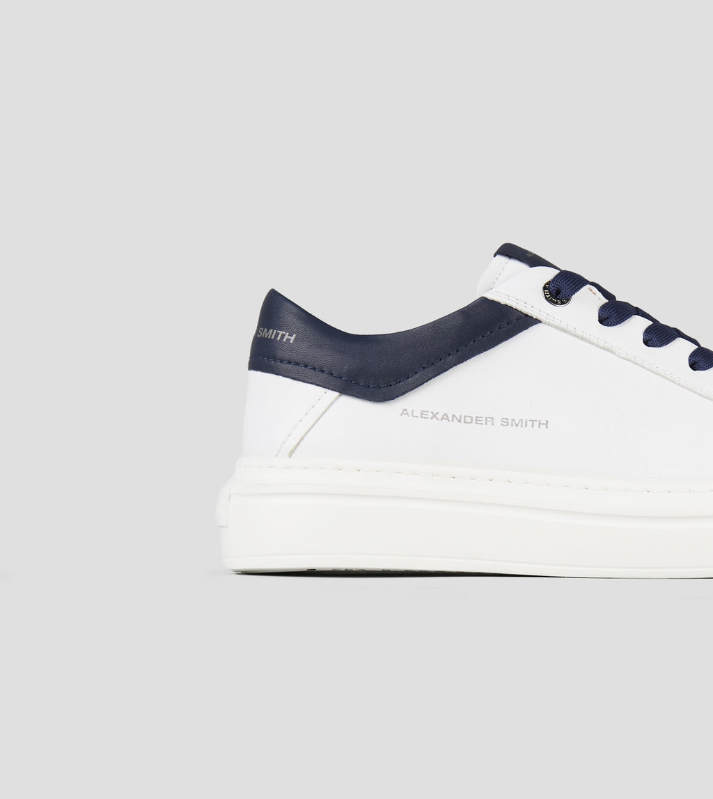 Regent Uomo in pelle di capra bianca e dettagli blu Alexander Smith