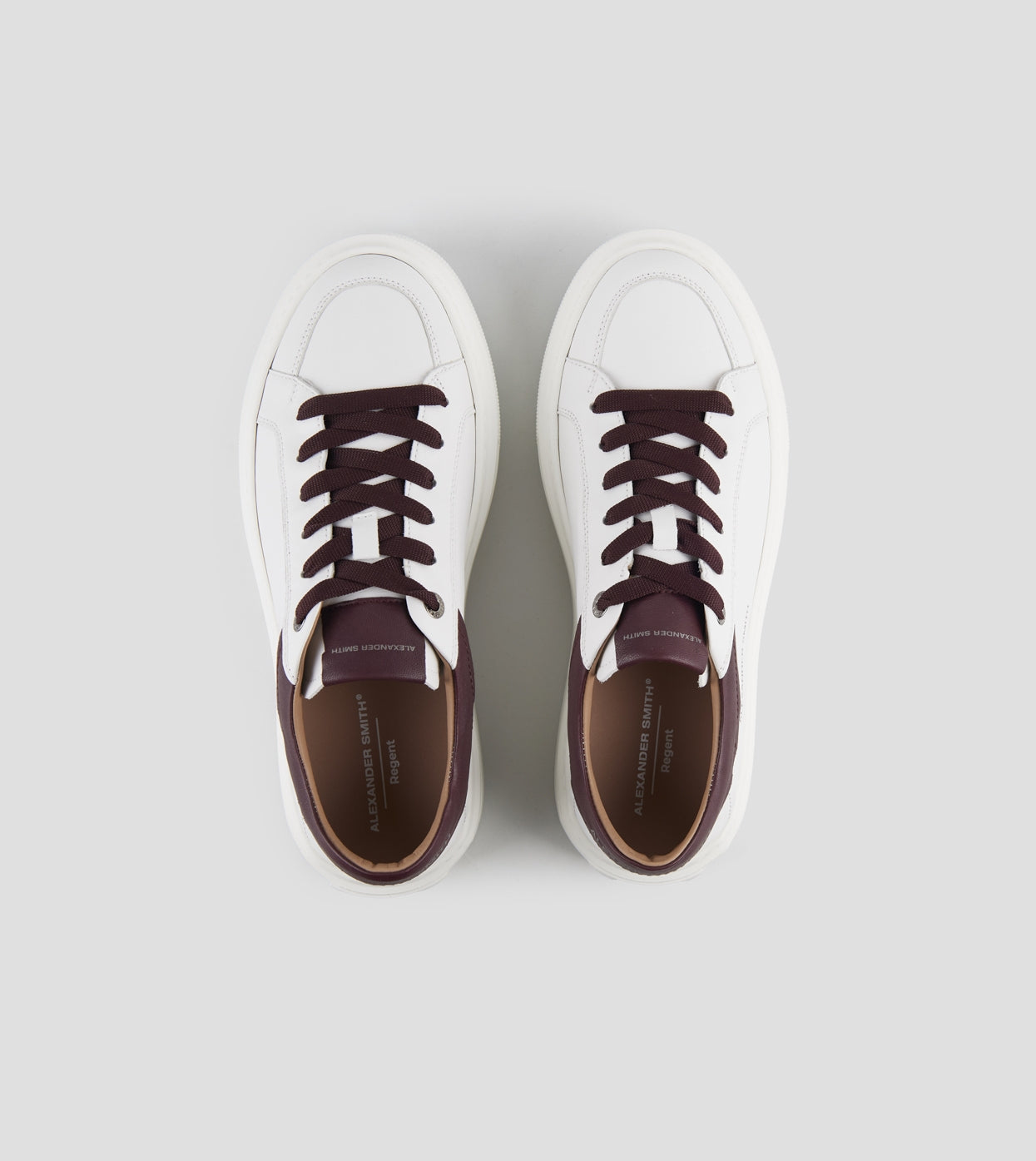 Regent Uomo in pelle di capra bianca e dettagli bordeaux Alexander Smith