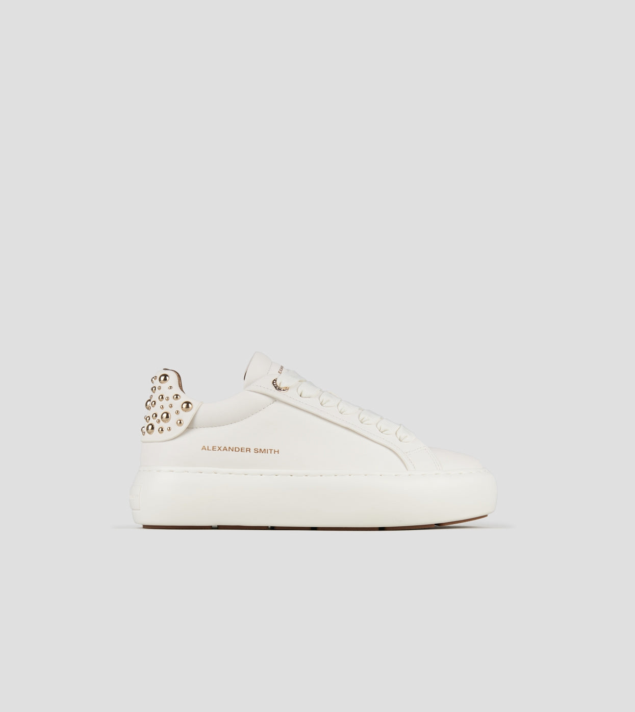 Soho Donna in pelle bianca e tallone con borchie Alexander Smith