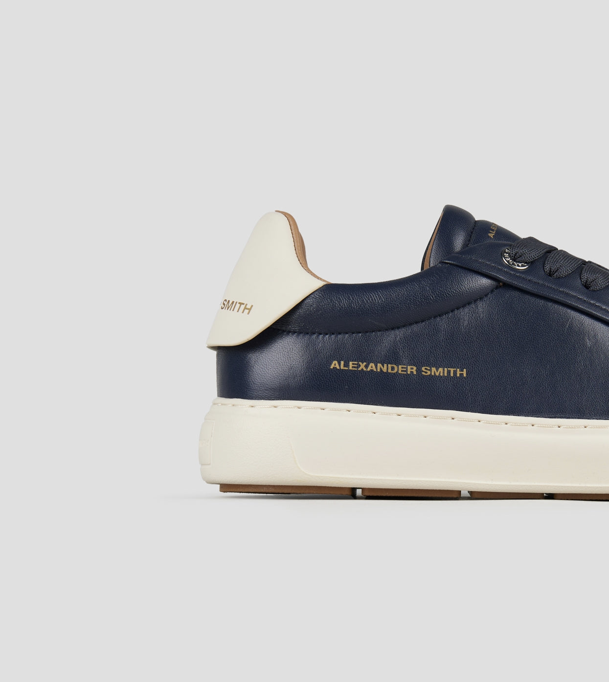 Soho Uomo in nappa blu e tallone in pelle bianca Alexander Smith