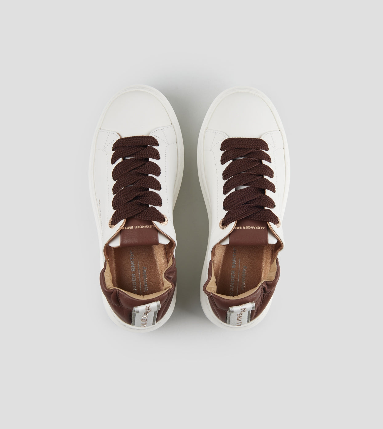 Webley Donna in nappa bianca e tallone arricciato marrone Alexander Smith