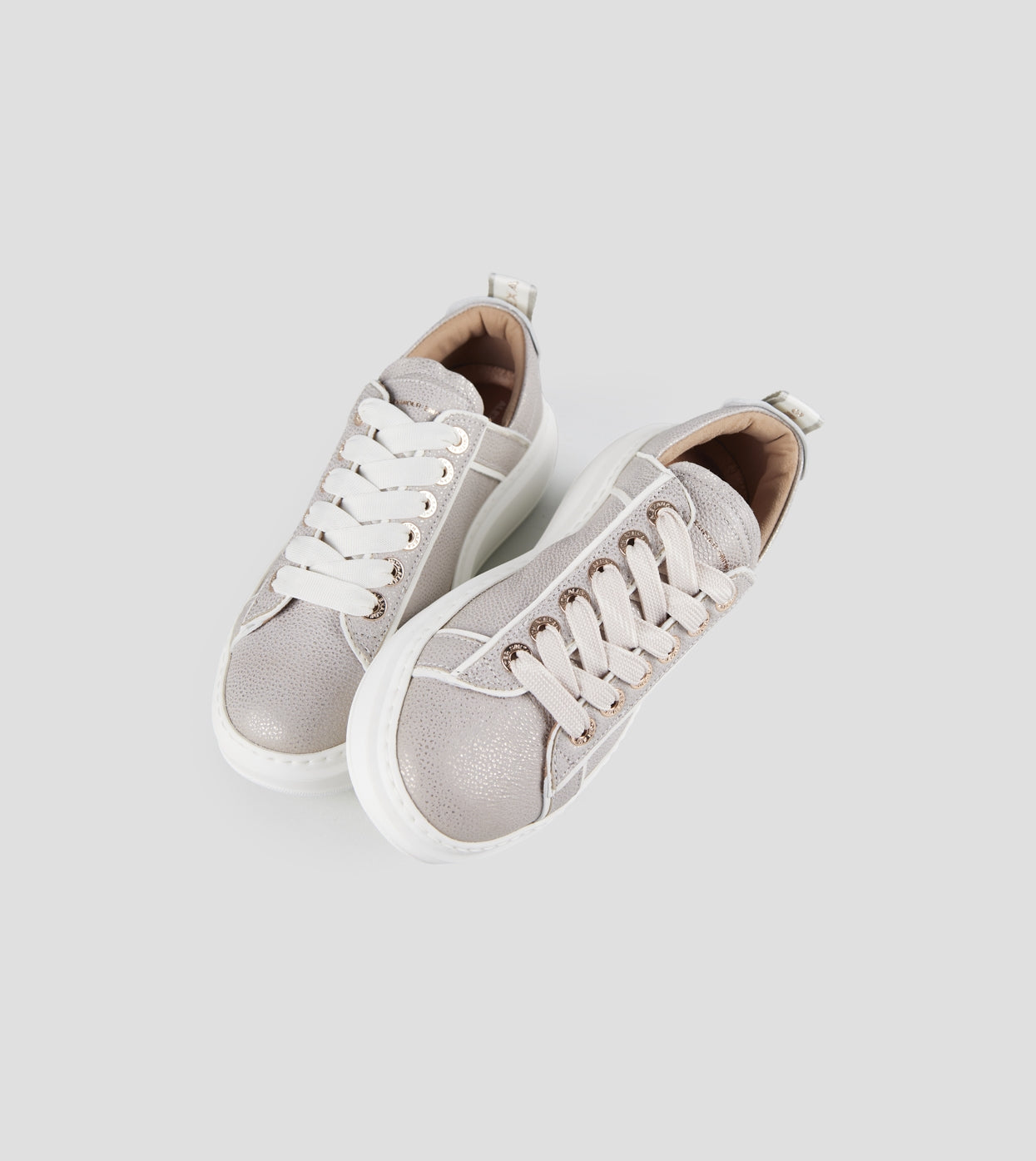 Wembley Donna Decostruita in pelle bottalata grigia Alexander Smith