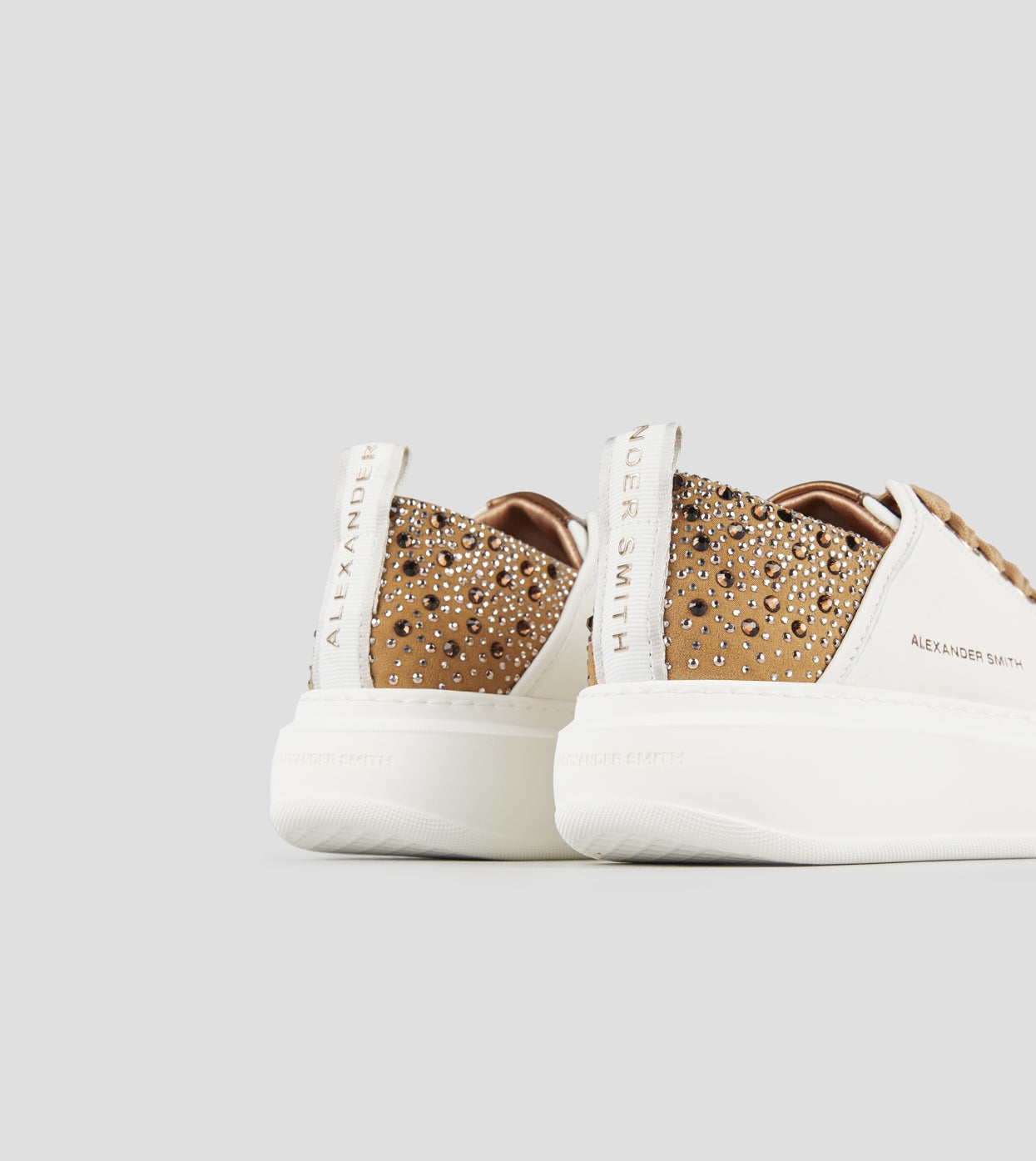 Wembley Donna in pelle bianca e tallone marrone con strass Alexander Smith