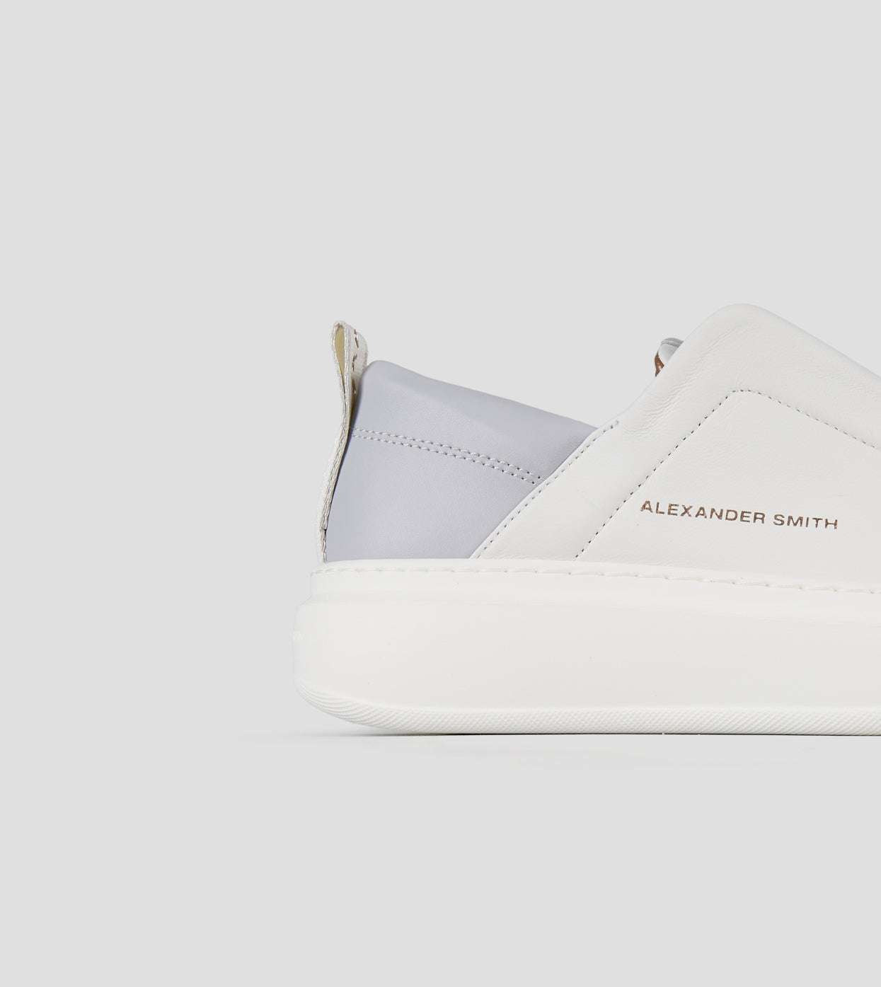 Wembley Slip-on Donna in pelle bianca e tallone azzurro Alexander Smith
