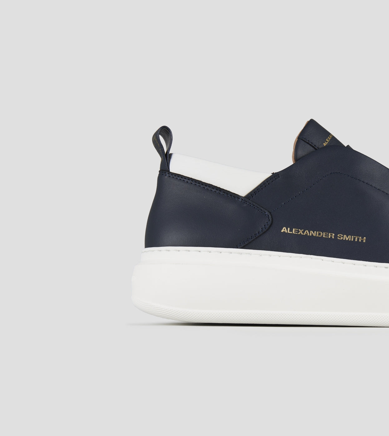 Wembley Slip-on Uomo in nappa blu e dettagli bianchi  Alexander Smith